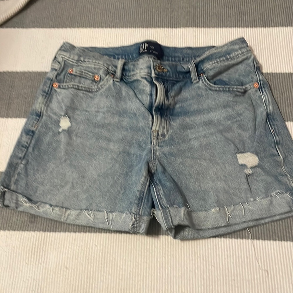 Gap shorts